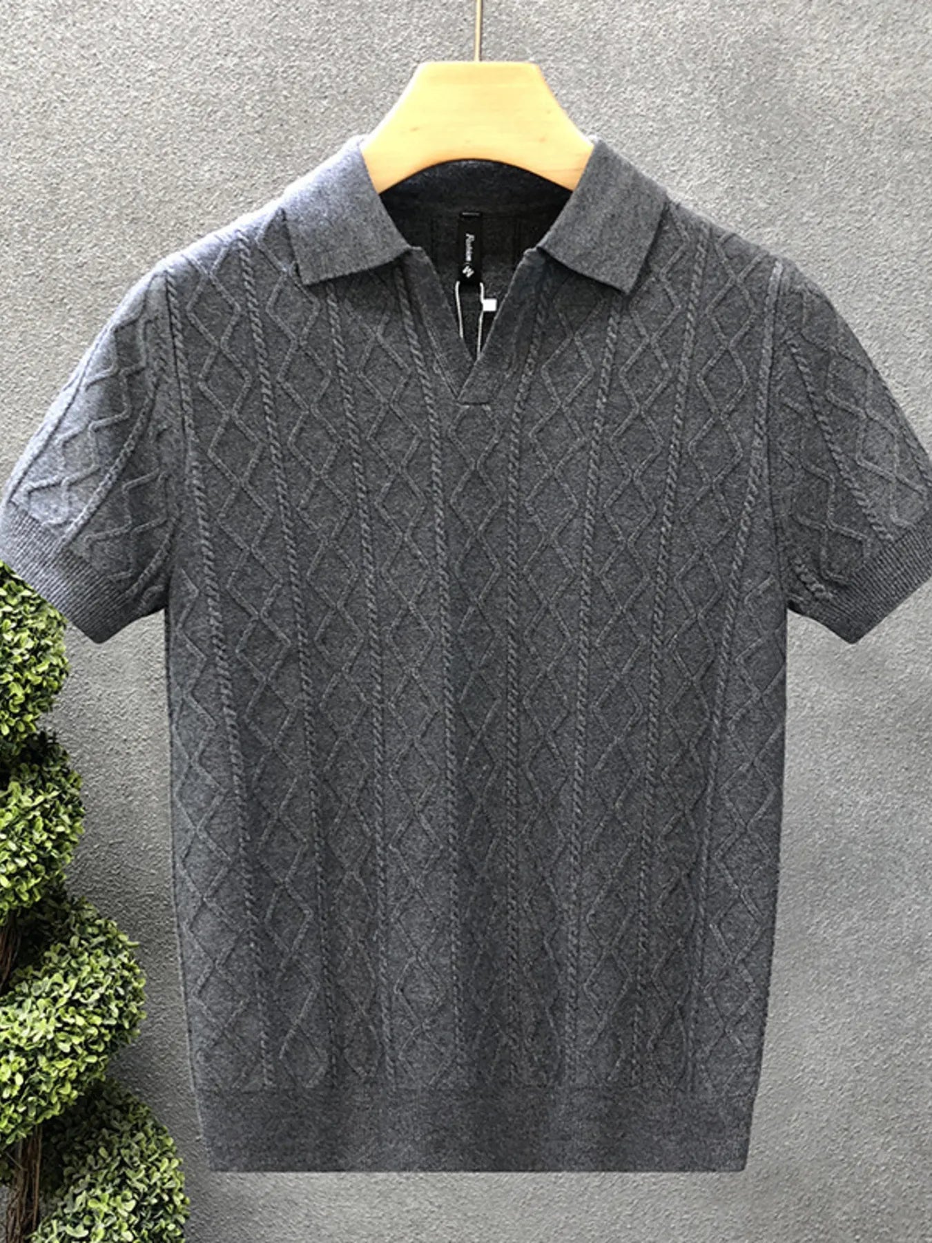 L'Essentiel Polo in Grey