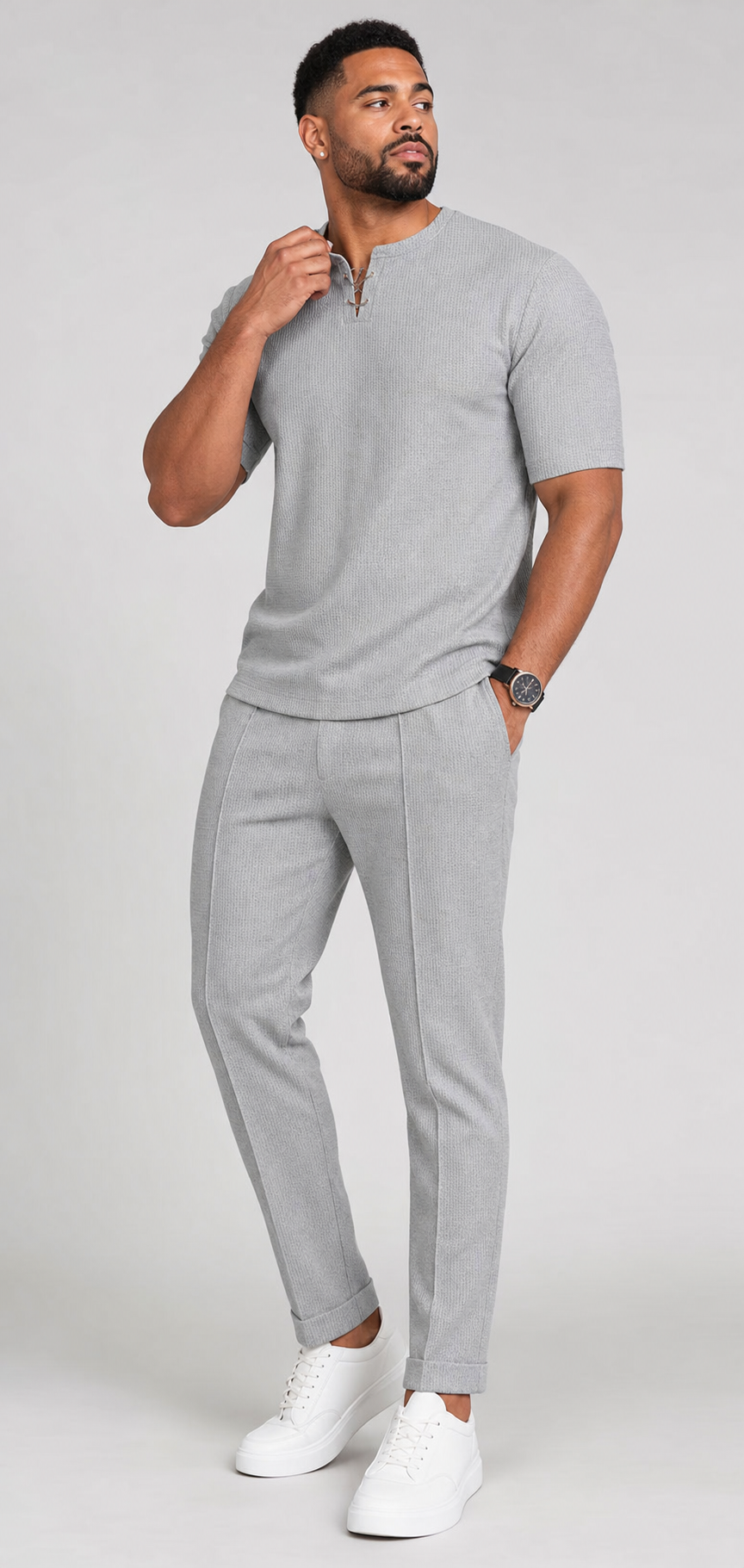 Model wearing Le Chalet Set