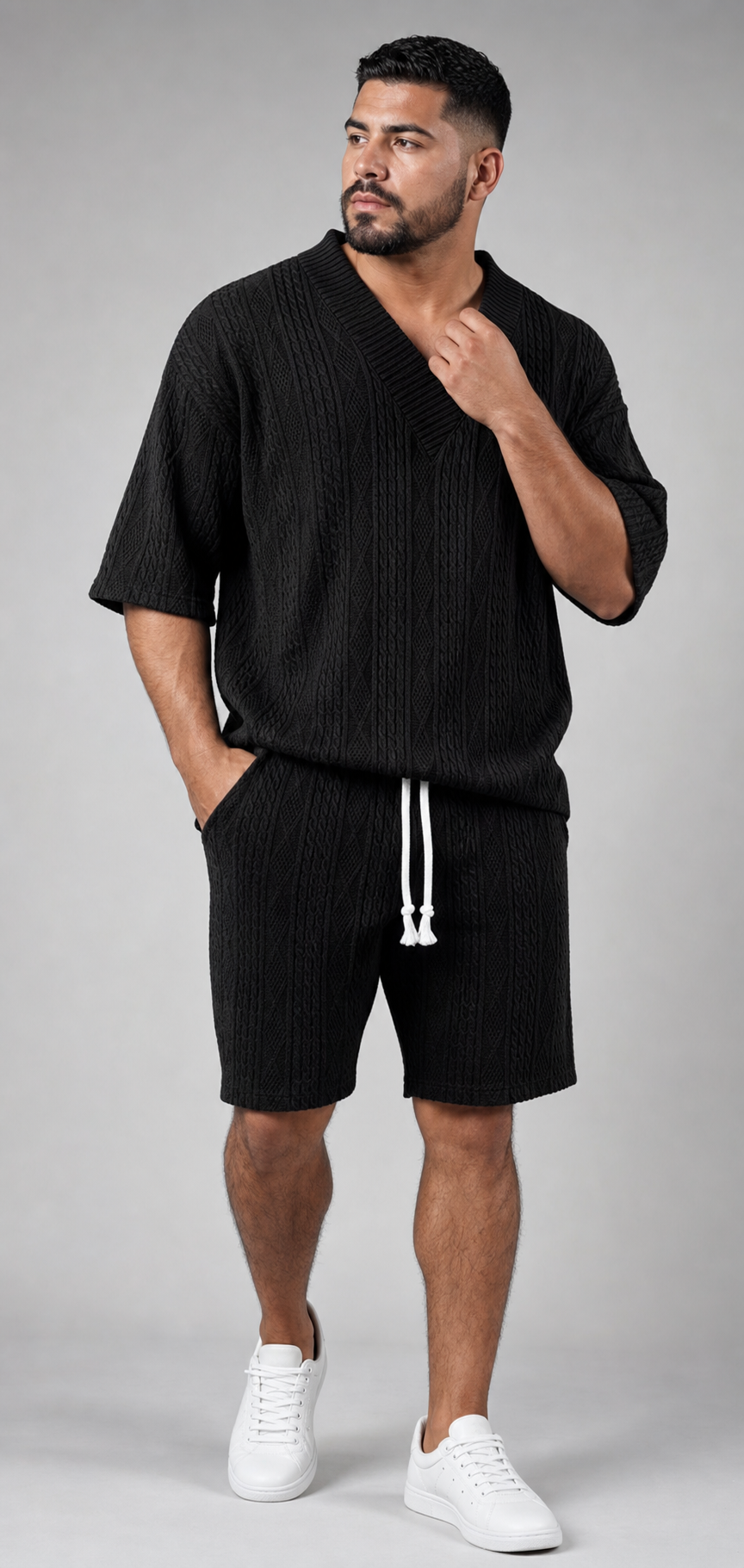 Model wearing Le Répit Set